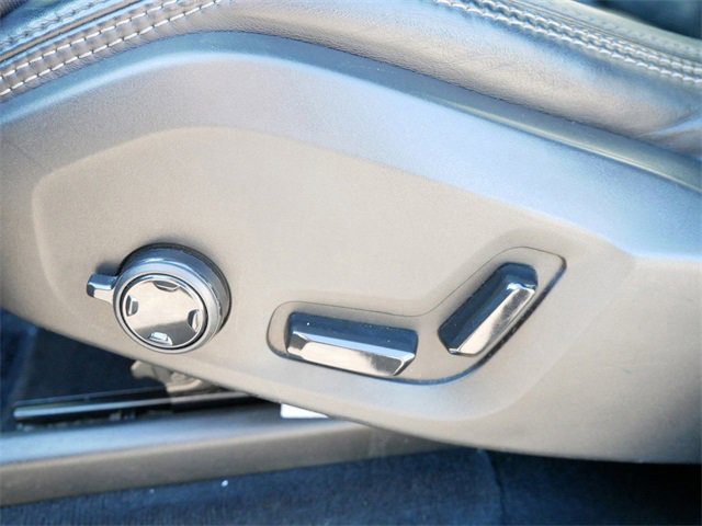 Used 2018 Volvo XC90 T6 Inscription w/ Convenience Package image 16