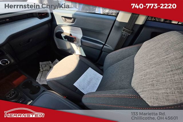 Used 2023 Ford Maverick XLT FWD image 11