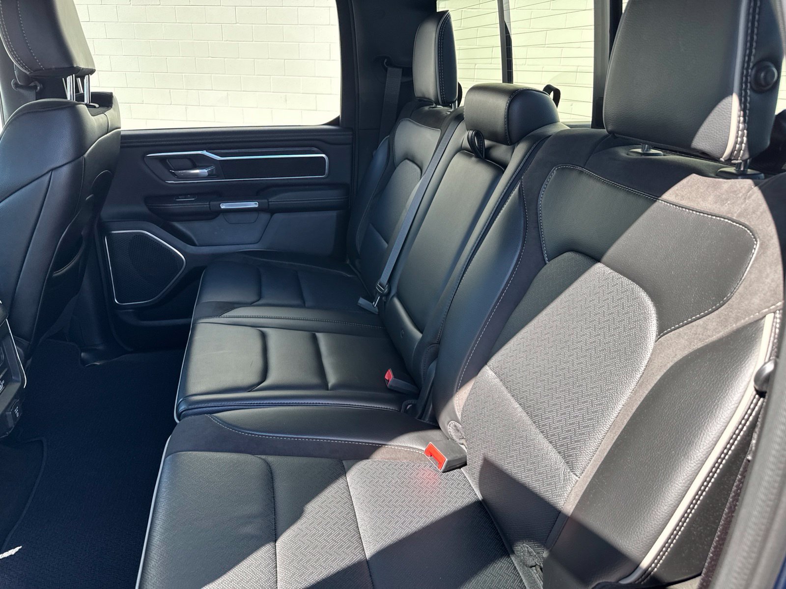 Used 2023 RAM 1500 Laramie AWD/4WD image 14