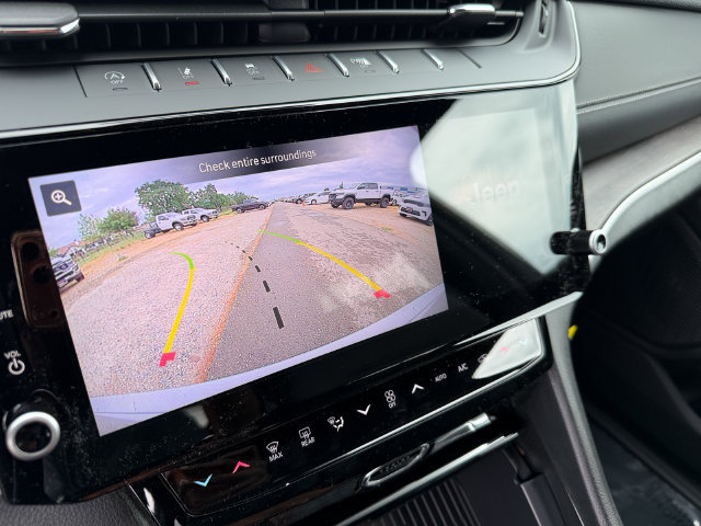 New 2026 Jeep Grand Cherokee Altitude AWD/4WD image 22