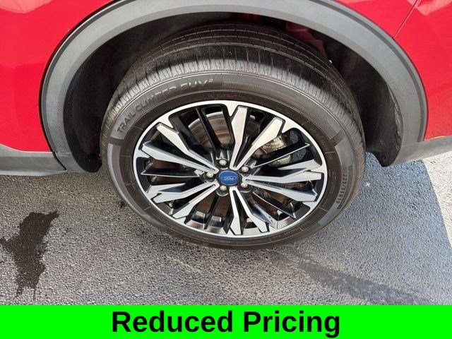 Used 2022 Ford Escape SEL w/ SEL Stealth AWD Package image 46