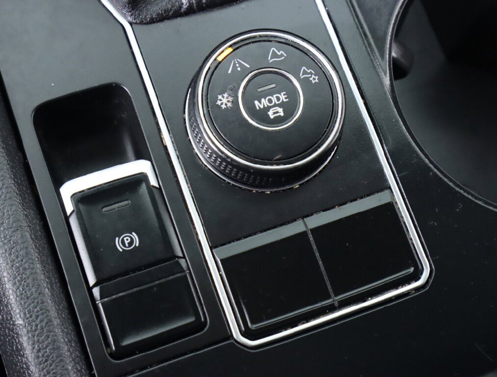 Used 2018 Volkswagen Atlas Launch Edition image 25