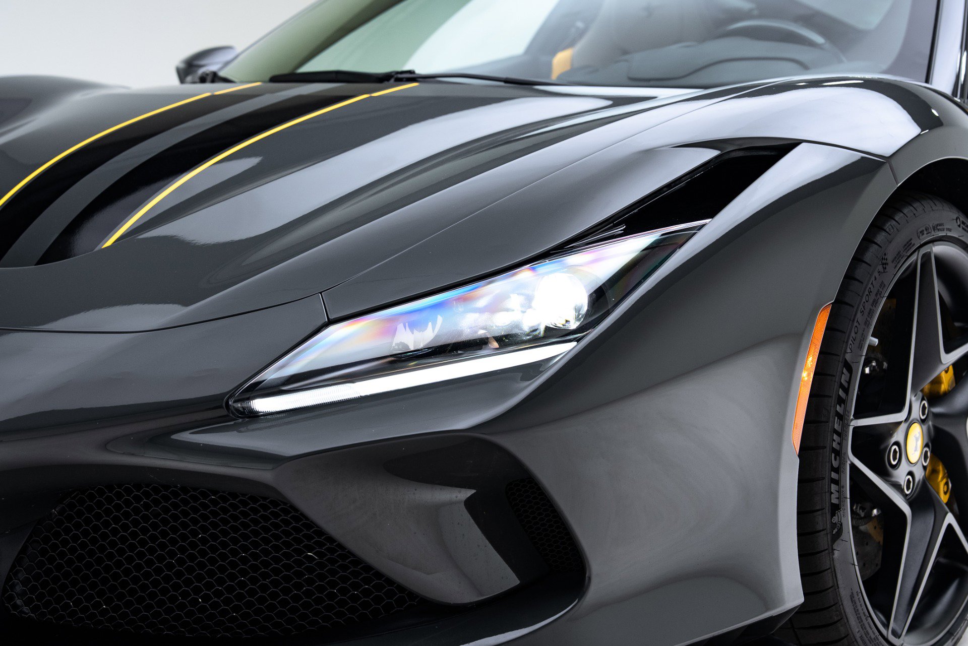 Used 2022 Ferrari F8 Tributo image 42