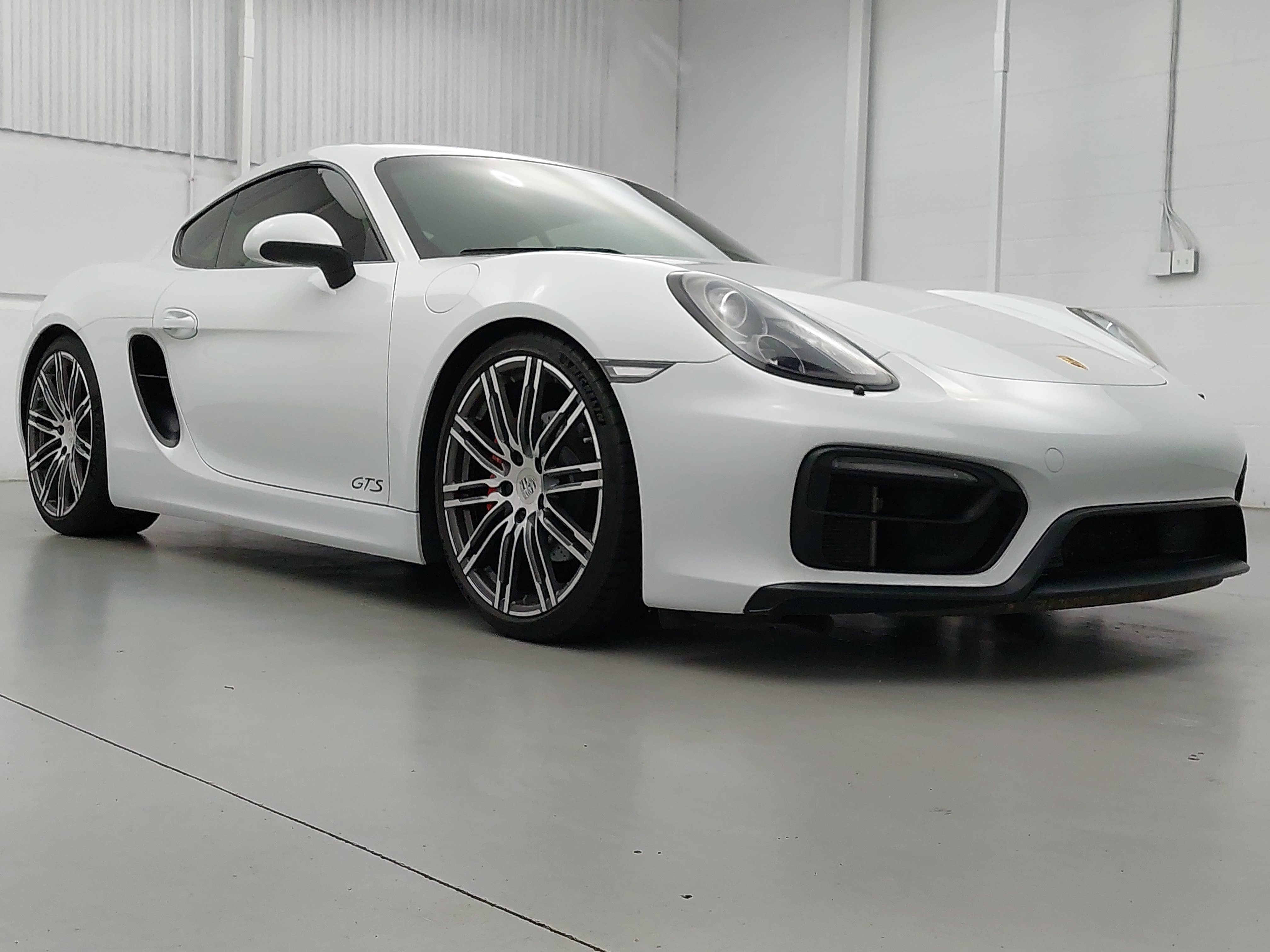Certified 2015 Porsche Cayman GTS RWD image 9