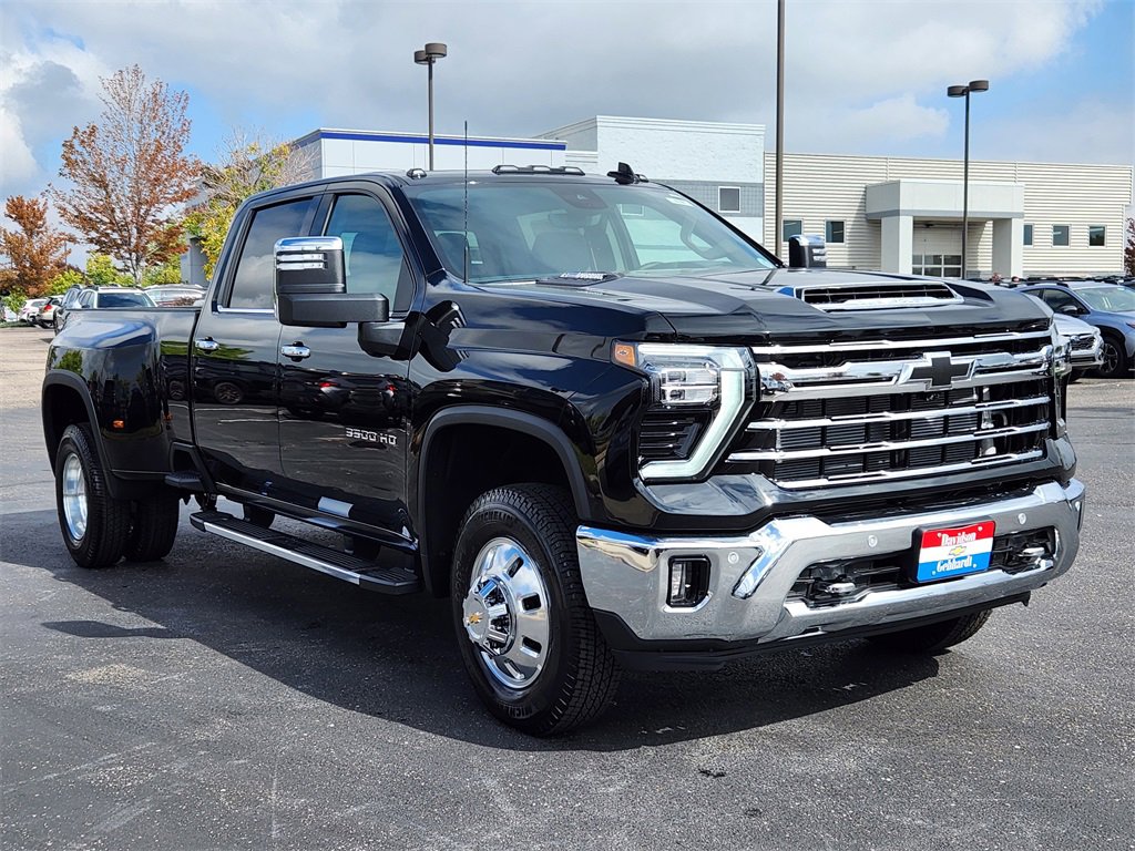 New 2026 Chevrolet Silverado 3500 LTZ w/ LTZ Convenience Package image 5