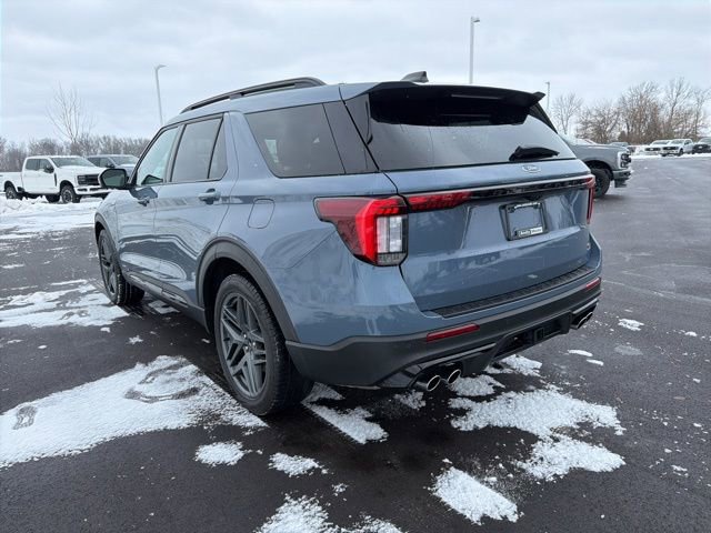 Used 2025 Ford Explorer ST image 12