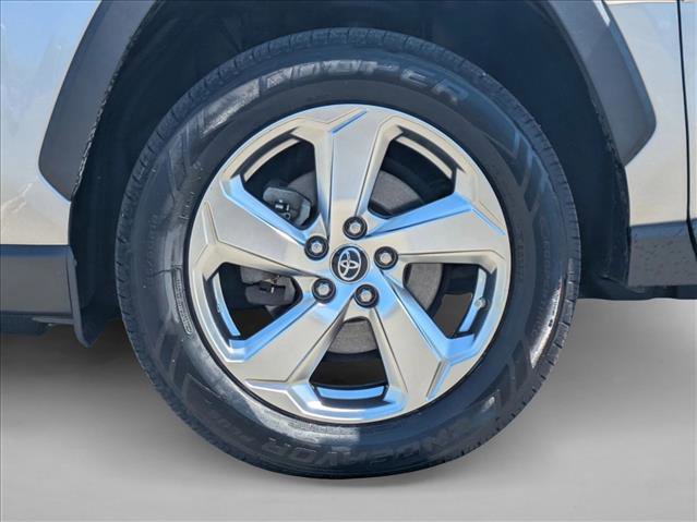 Used 2019 Toyota RAV4 Limited AWD/4WD image 25