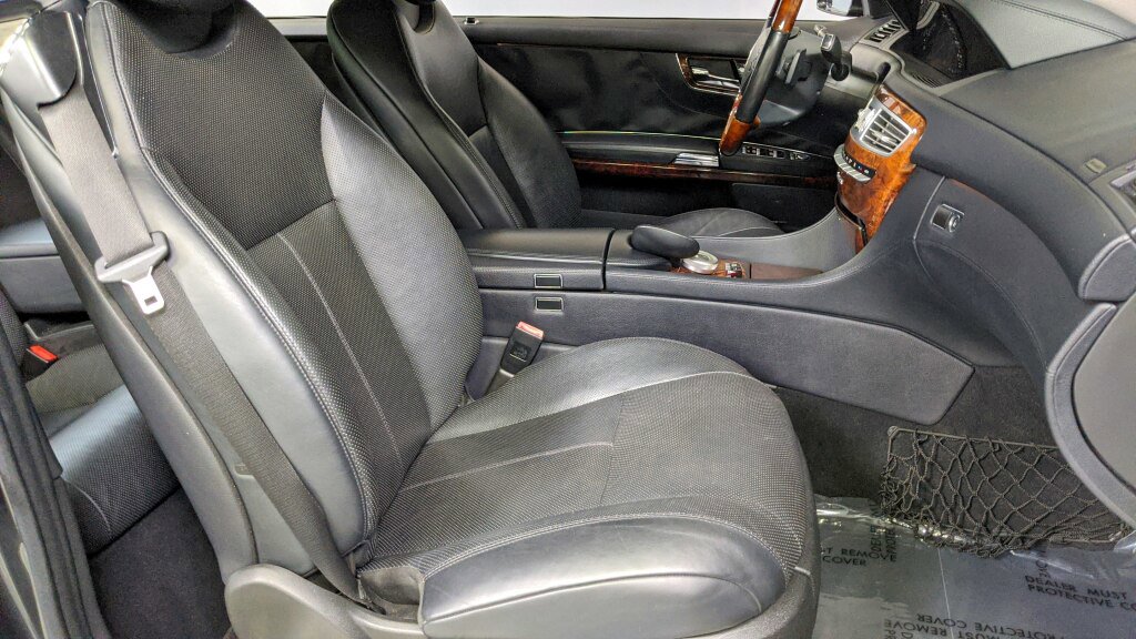 Used 2011 Mercedes-Benz CL 550 4MATIC image 24