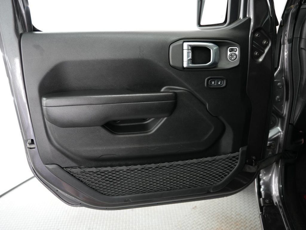 Used 2021 Jeep Wrangler Sport AWD/4WD image 36