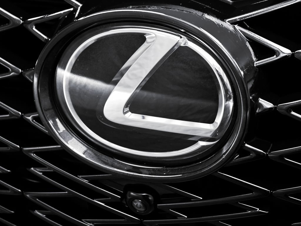 Used 2024 Lexus LX 600 F Sport AWD/4WD image 95
