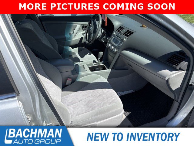 Used 2011 Toyota Camry LE w/ LE Extra-Value Pkg FWD image 6