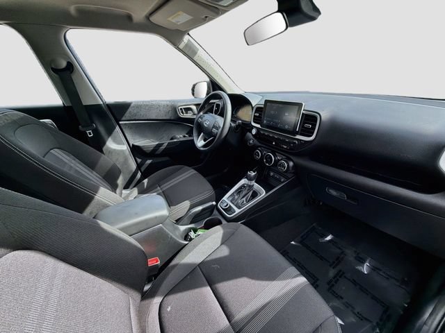 Certified 2025 Hyundai Venue SEL FWD image 27