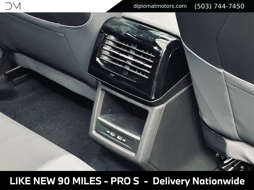 Used 2024 Volkswagen ID.4 Pro S AWD/4WD image 21