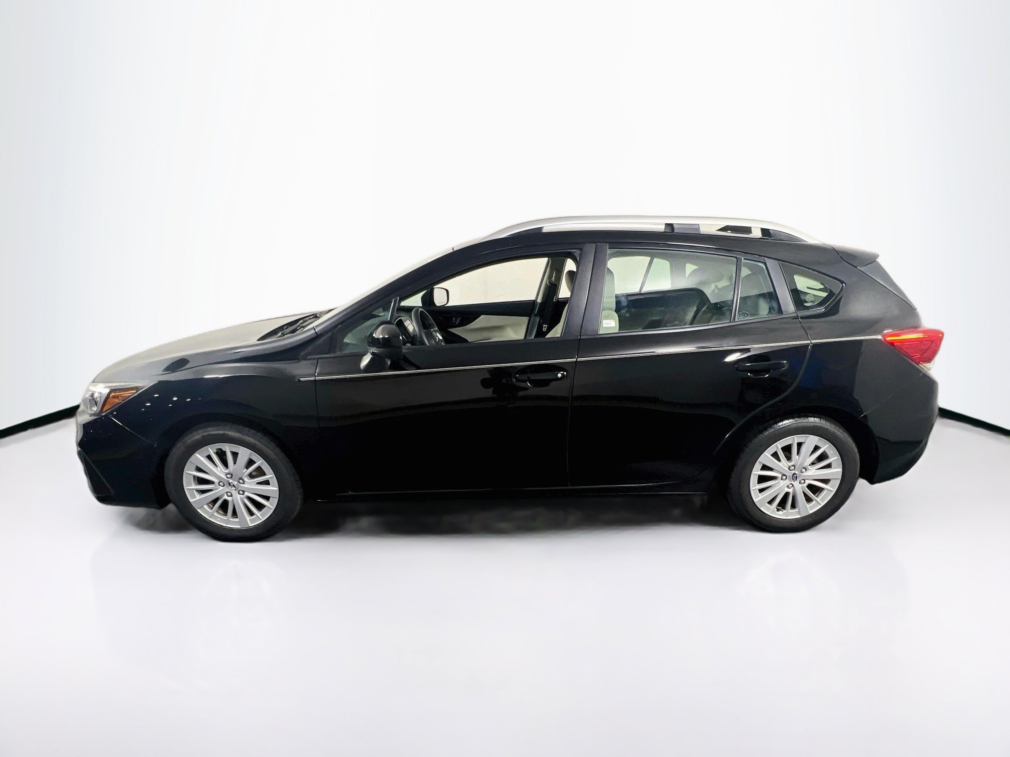 Used 2018 Subaru Impreza 2.0i Premium w/ Eyesight & BSD & Rcta AWD/4WD image 8