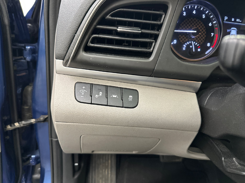 Used 2020 Hyundai Elantra SEL FWD image 29