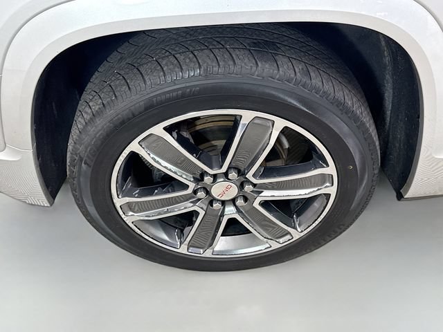 Used 2019 GMC Acadia Denali w/ Technology Package FWD image 33