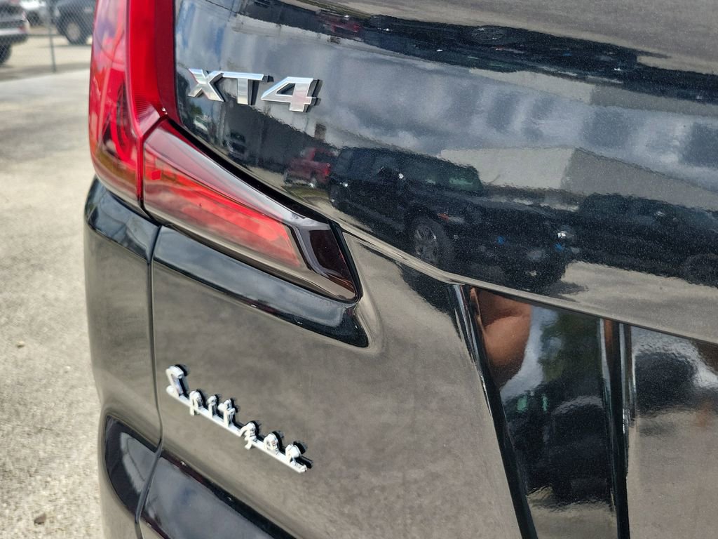 Used 2020 Cadillac XT4 Premium Luxury image 5