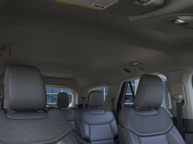 New 2026 Ford Explorer Active RWD image 22