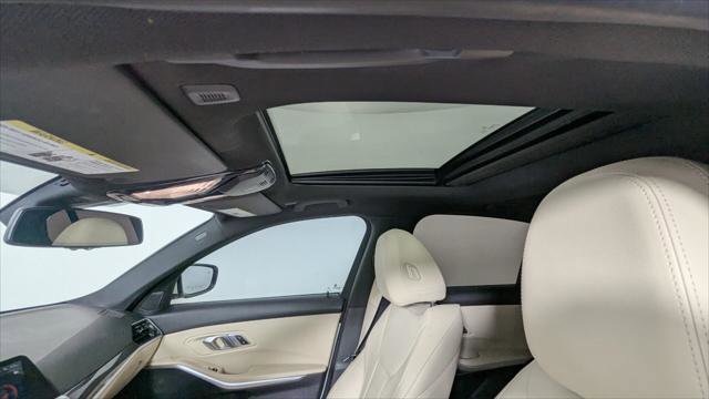 Used 2020 BMW 330i Sedan w/ Convenience Package image 16