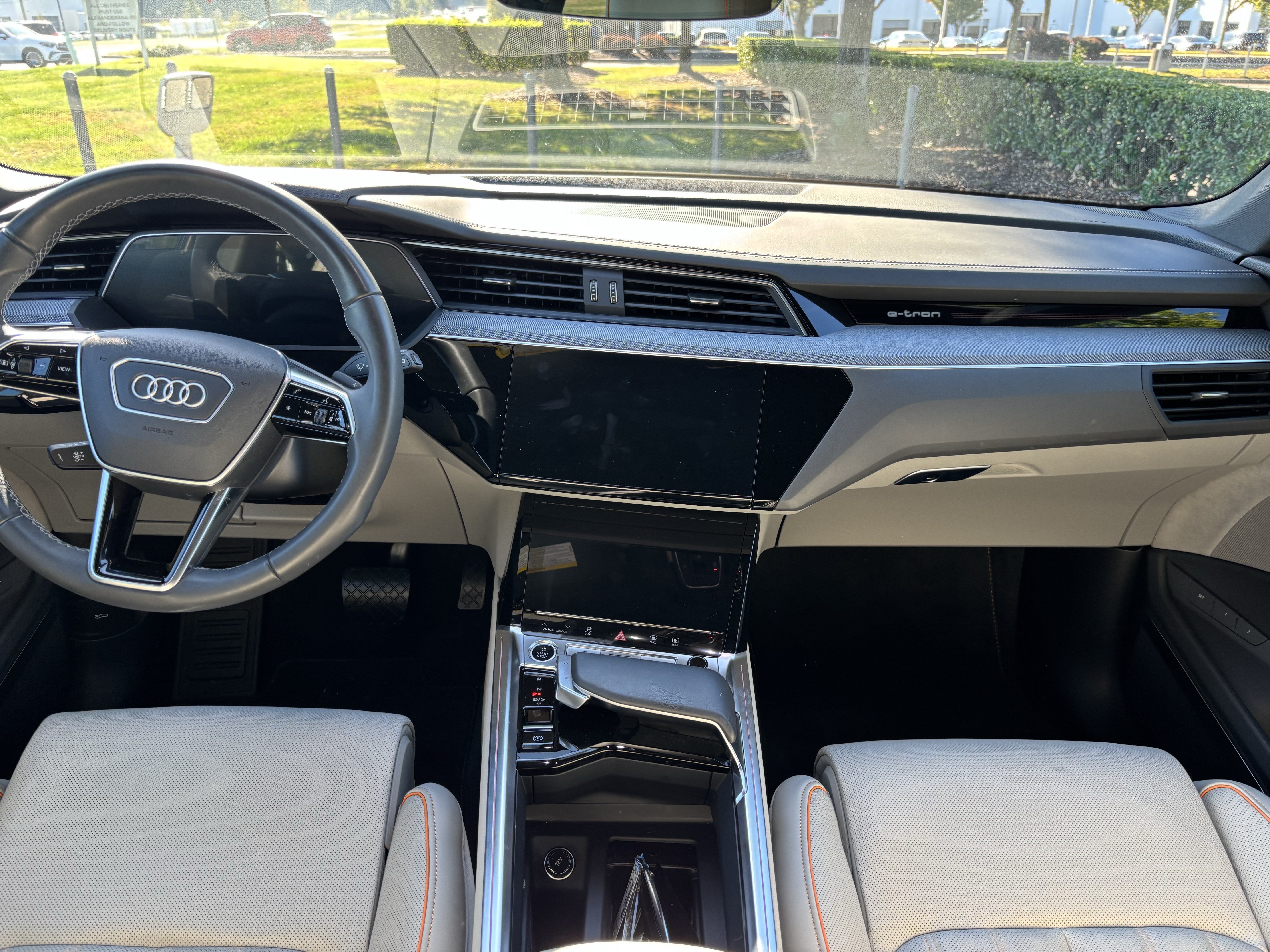 Used 2024 Audi Q8 e-tron Prestige w/ Prestige Package AWD/4WD image 33