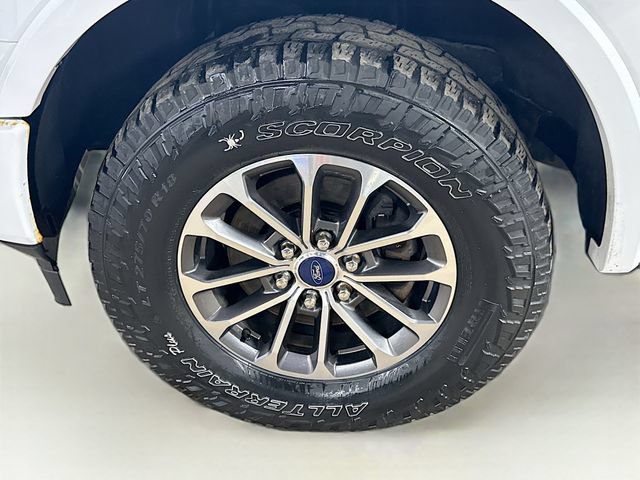 Used 2019 Ford F150 Lariat w/ Equipment Group 502A Luxury AWD/4WD image 28