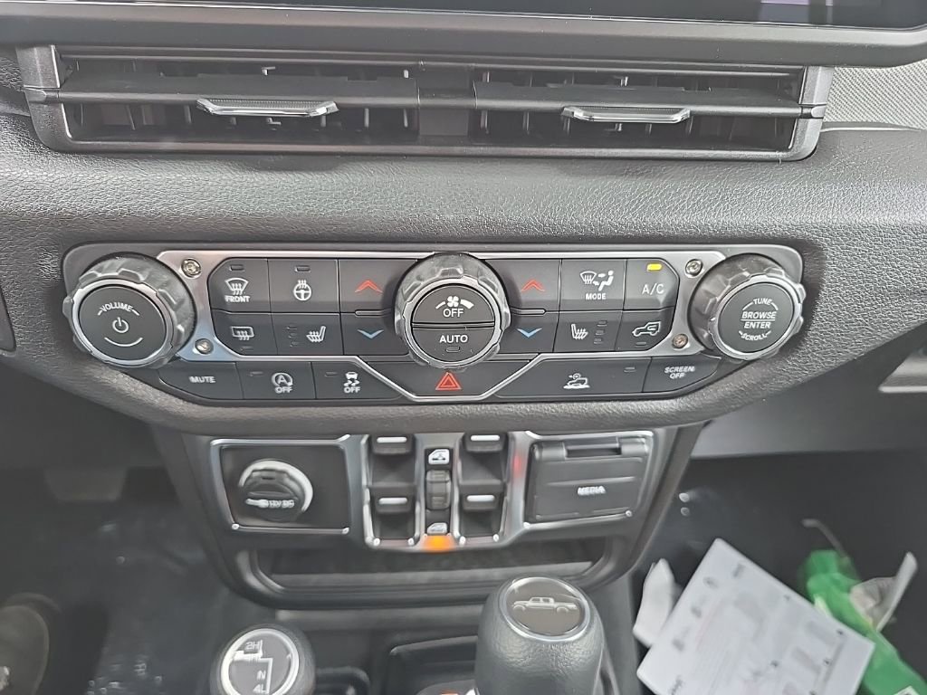 New 2026 Jeep Gladiator Sport image 30