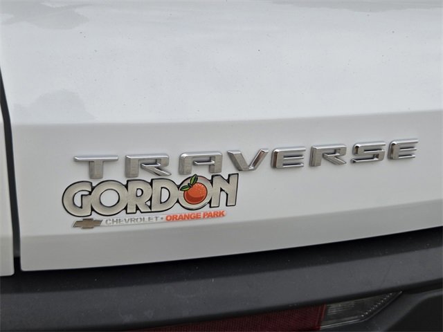 Used 2025 Chevrolet Traverse LT image 21
