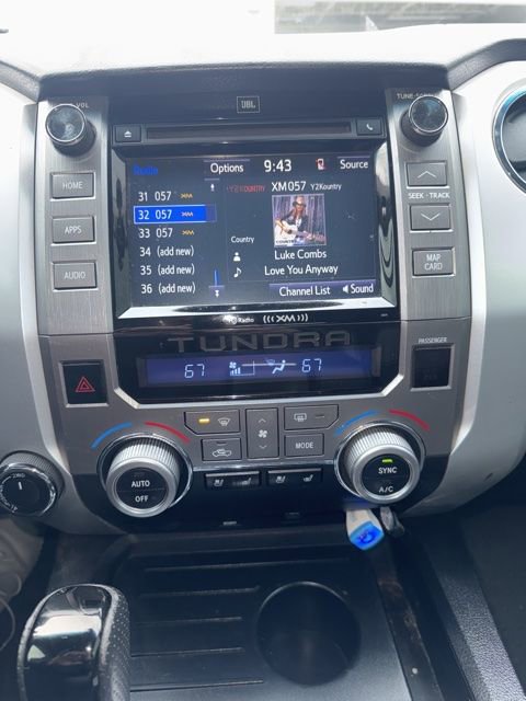 Used 2015 Toyota Tundra Platinum image 3