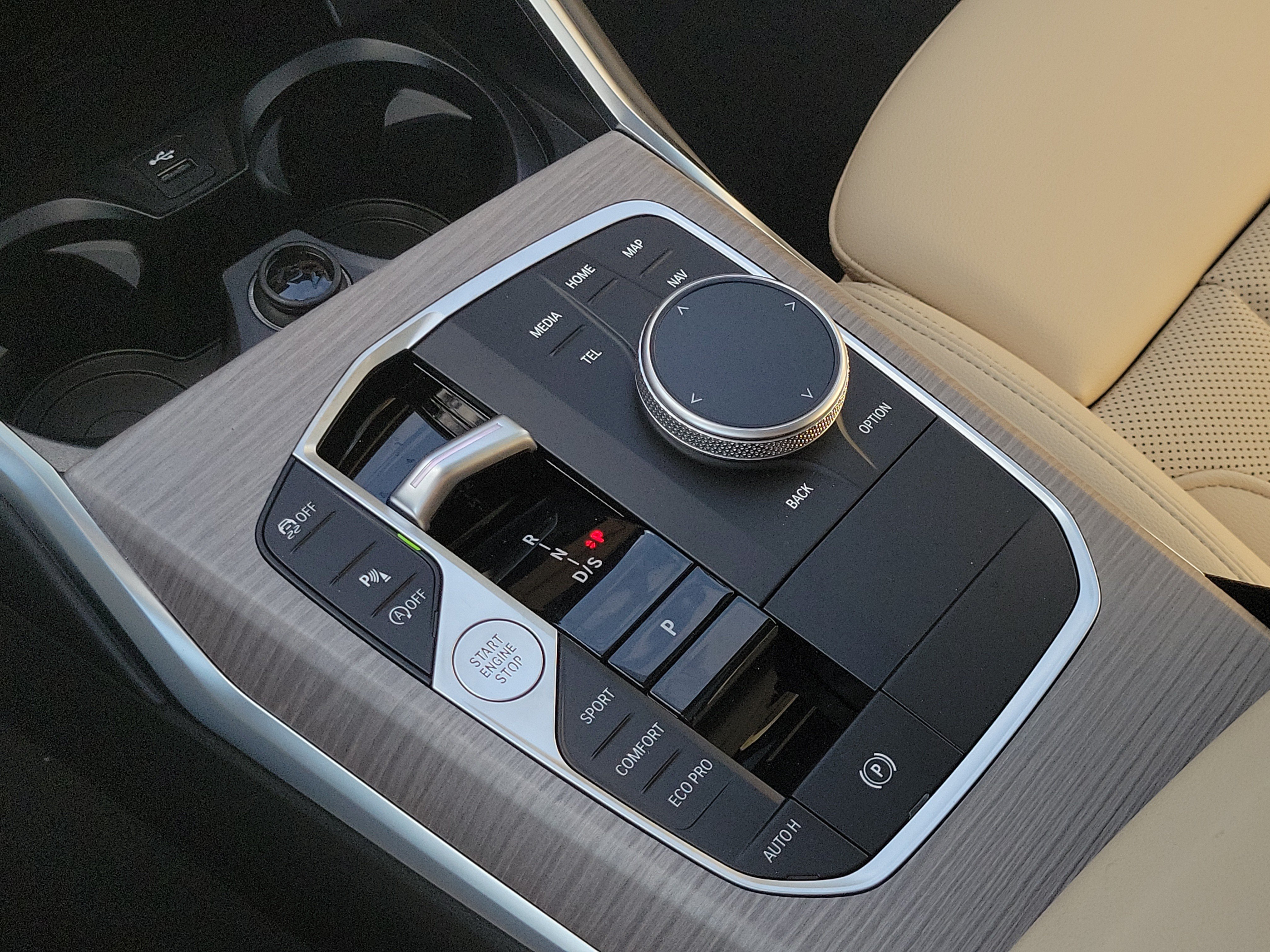 New 2026 BMW 330i Sedan w/ Convenience Package RWD image 32