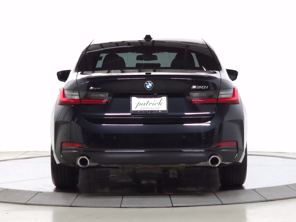Used 2023 BMW 330i xDrive Sedan w/ Premium Package AWD/4WD image 7