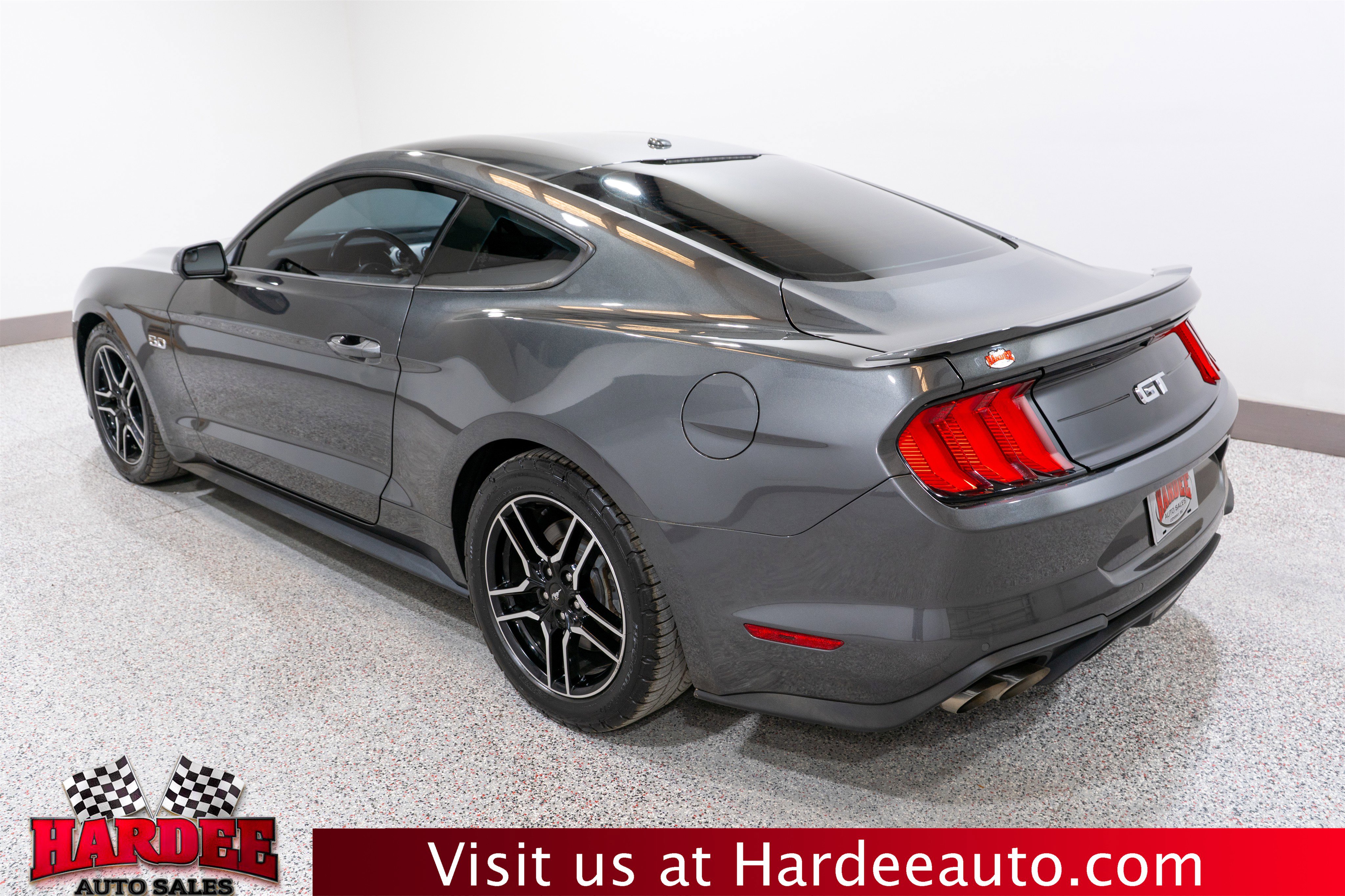 Used 2019 Ford Mustang GT image 3