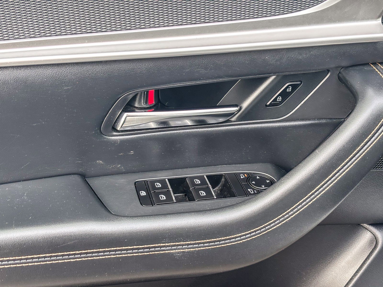 Used 2024 MAZDA CX-90 3.3 Turbo w/ Premium Package image 22