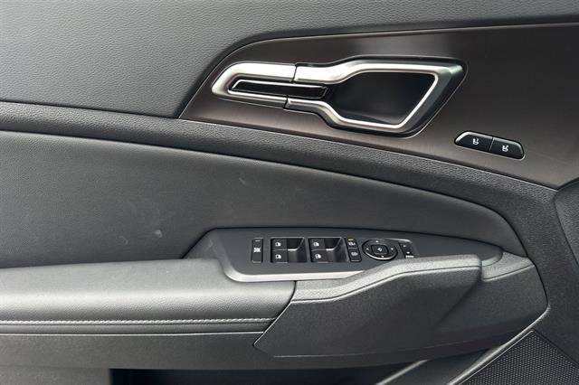 New 2026 Kia Sportage SX image 11