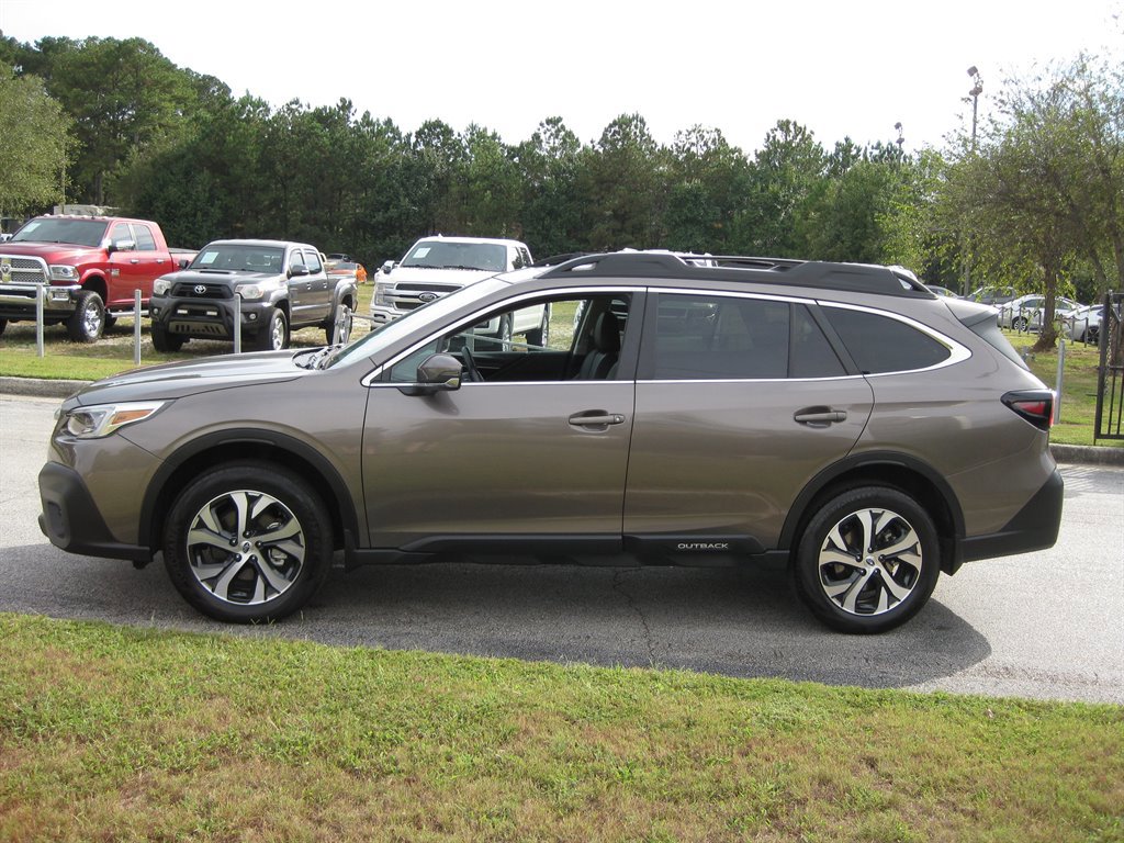 Used 2022 Subaru Outback Limited XT w/ Popular Package #2 image 7