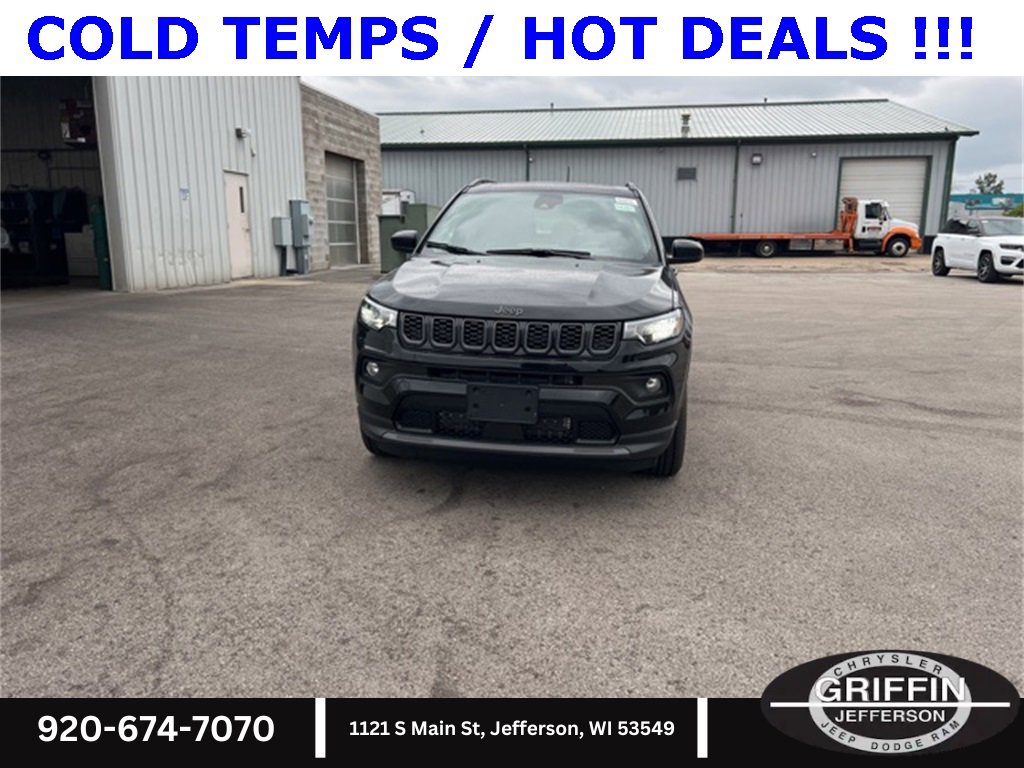 New 2025 Jeep Compass Latitude w/ Sun & Sound Group image 3