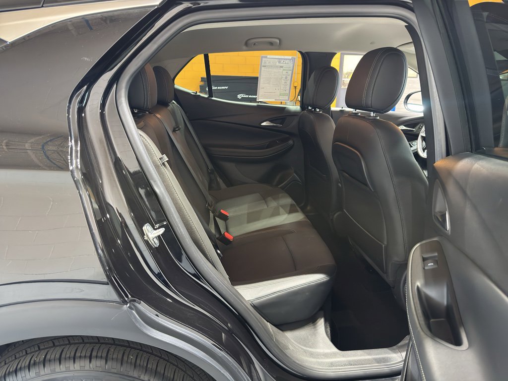 Used 2023 Buick Encore GX Select image 18