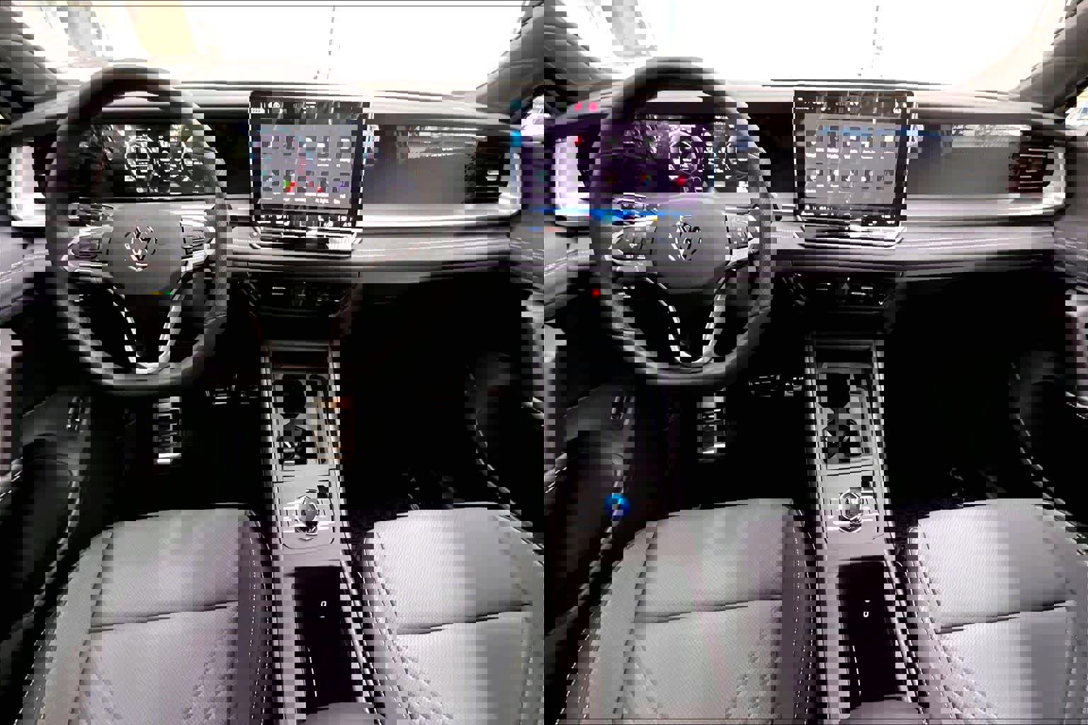 New 2026 Volkswagen Tiguan SE R-Line image 7