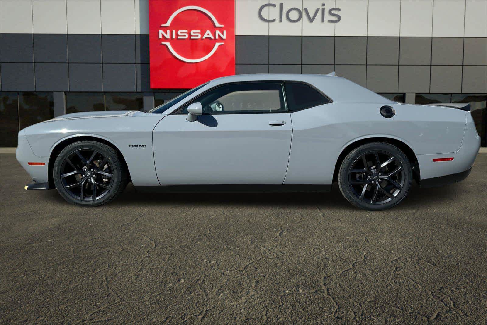 Used 2021 Dodge Challenger R/T w/ Blacktop Package RWD image 5