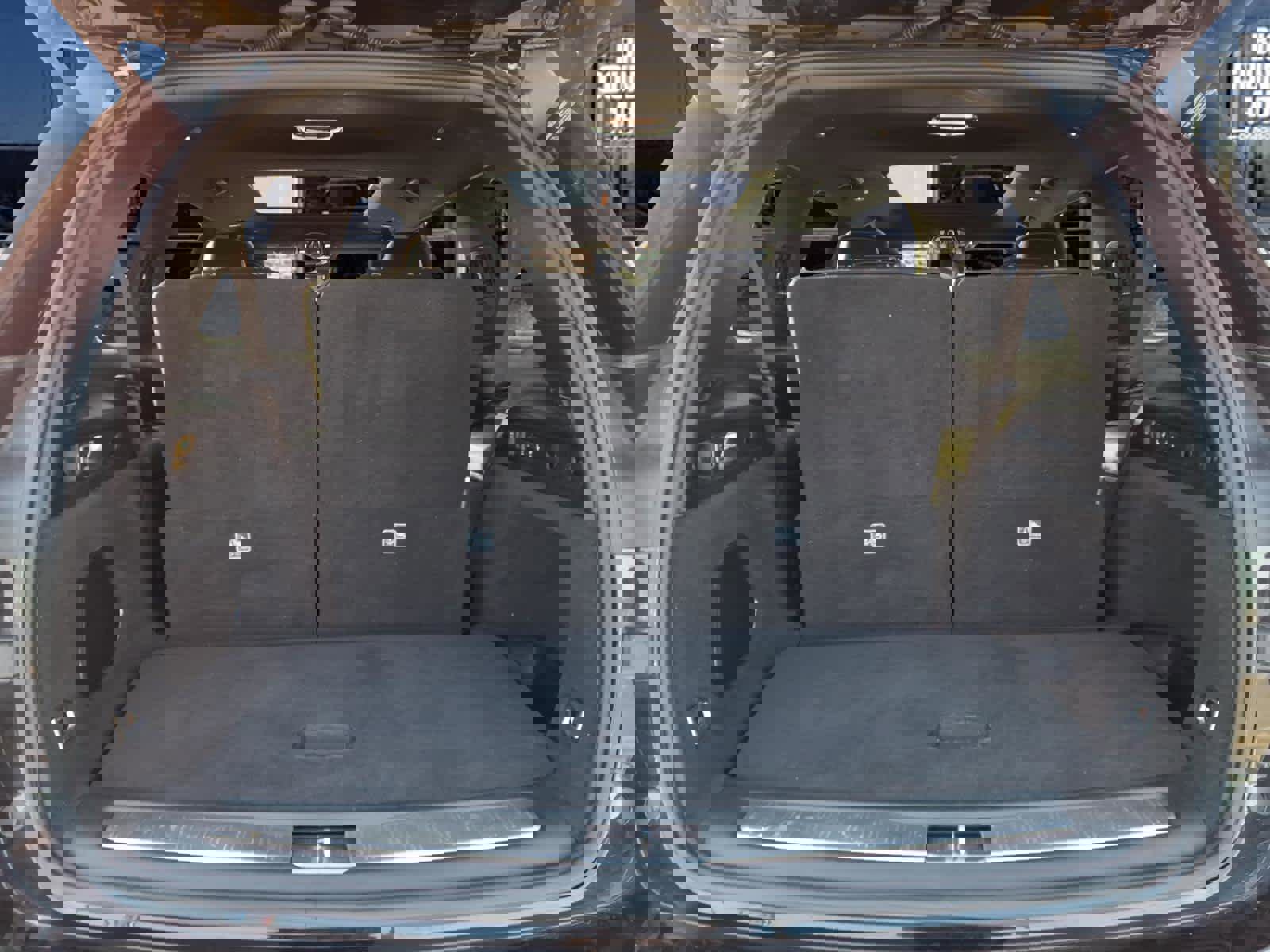 Used 2023 Jeep Grand Cherokee L Overland w/ Advanced Protech Group III image 5