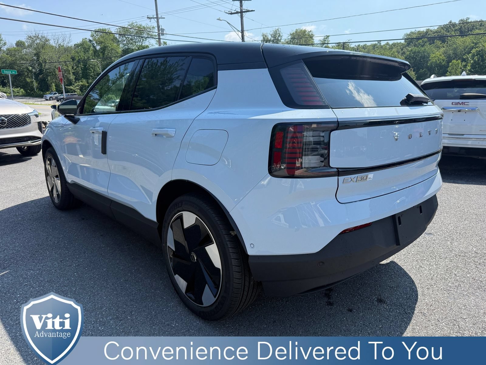 New 2026 Volvo EX30 Ultra w/ Protection Package Premier AWD/4WD image 6