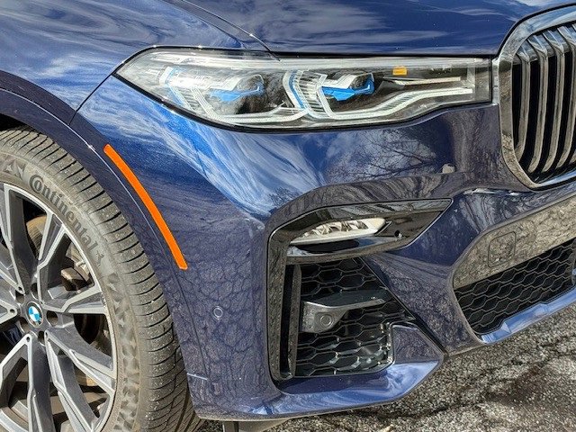 Used 2022 BMW X7 M50i image 11