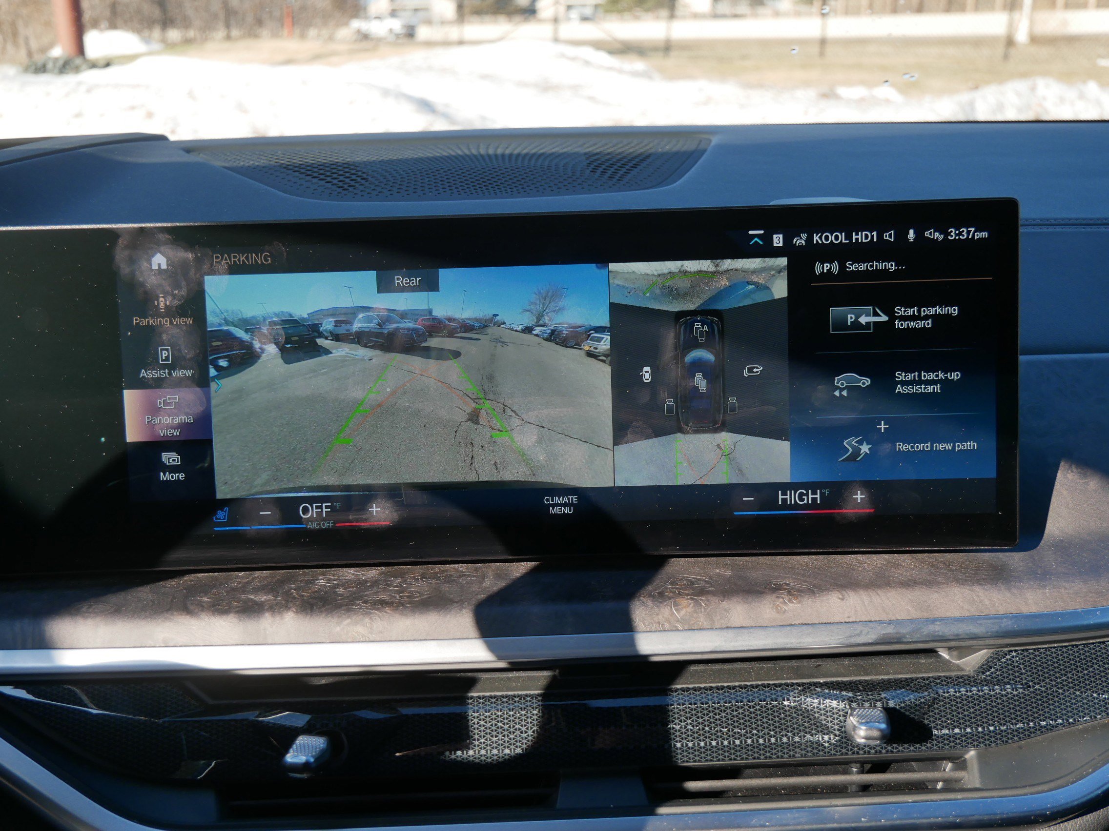 Used 2023 BMW X7 xDrive40i w/ Executive Package image 32