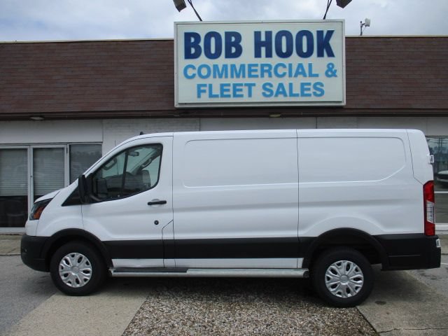 Used 2024 Ford Transit 250 Low Roof w/ Exterior Upgrade Package RWD image 29
