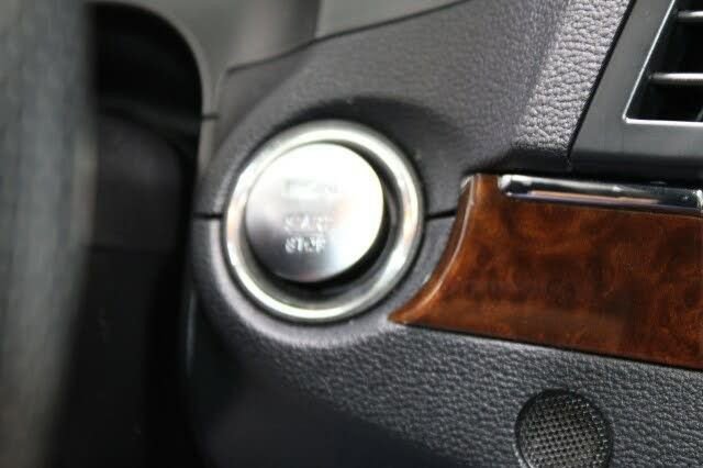 Used 2013 Mercedes-Benz E 350 image 53