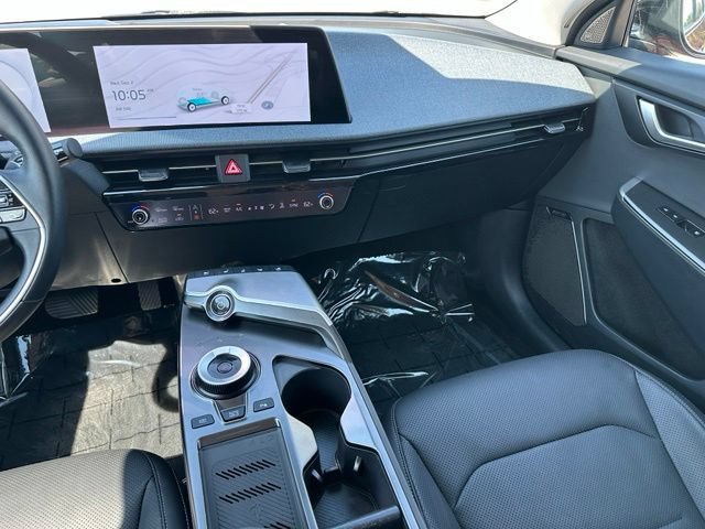 Used 2023 Kia EV6 Wind w/ Wind Technology Package AWD/4WD image 16