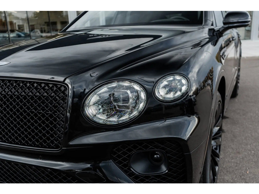 Used 2023 Bentley Bentayga Speed image 22