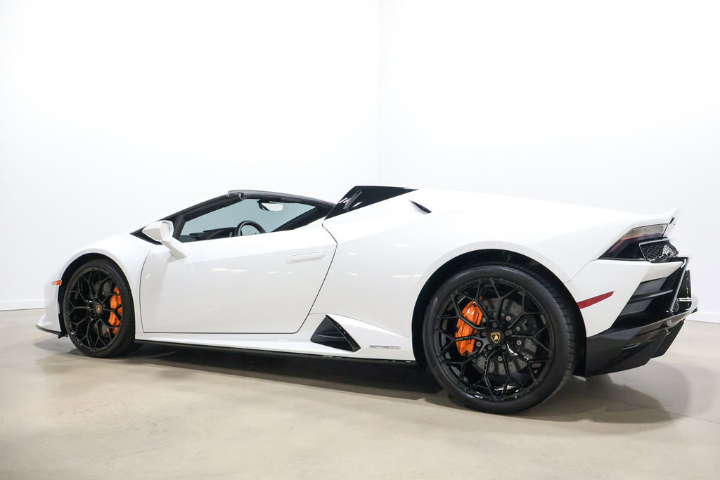 Used 2024 Lamborghini Huracan EVO image 22