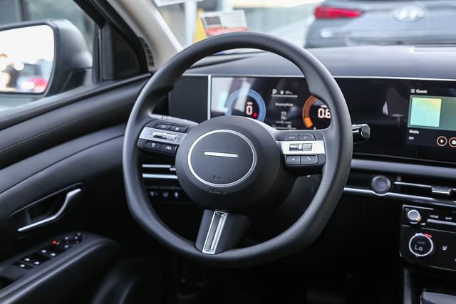 New 2026 Hyundai Tucson SEL FWD image 17