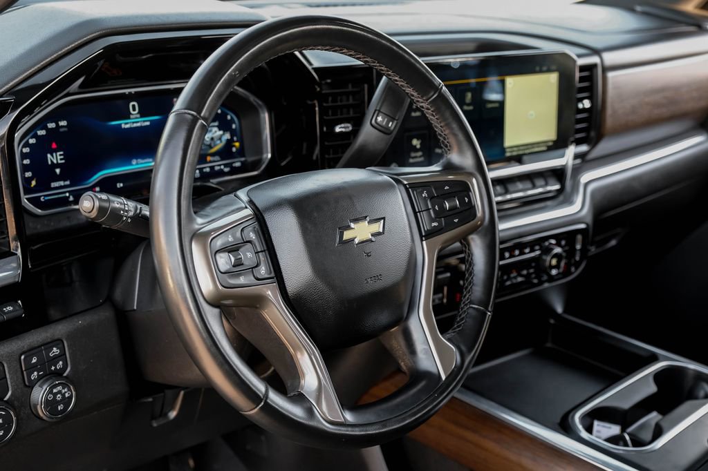 Used 2024 Chevrolet Silverado 3500 High Country w/ High Country Premium Package image 14