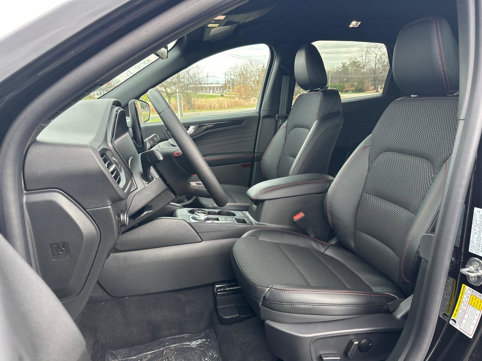 New 2026 Ford Escape ST-Line w/ Tech Pack #1 image 18